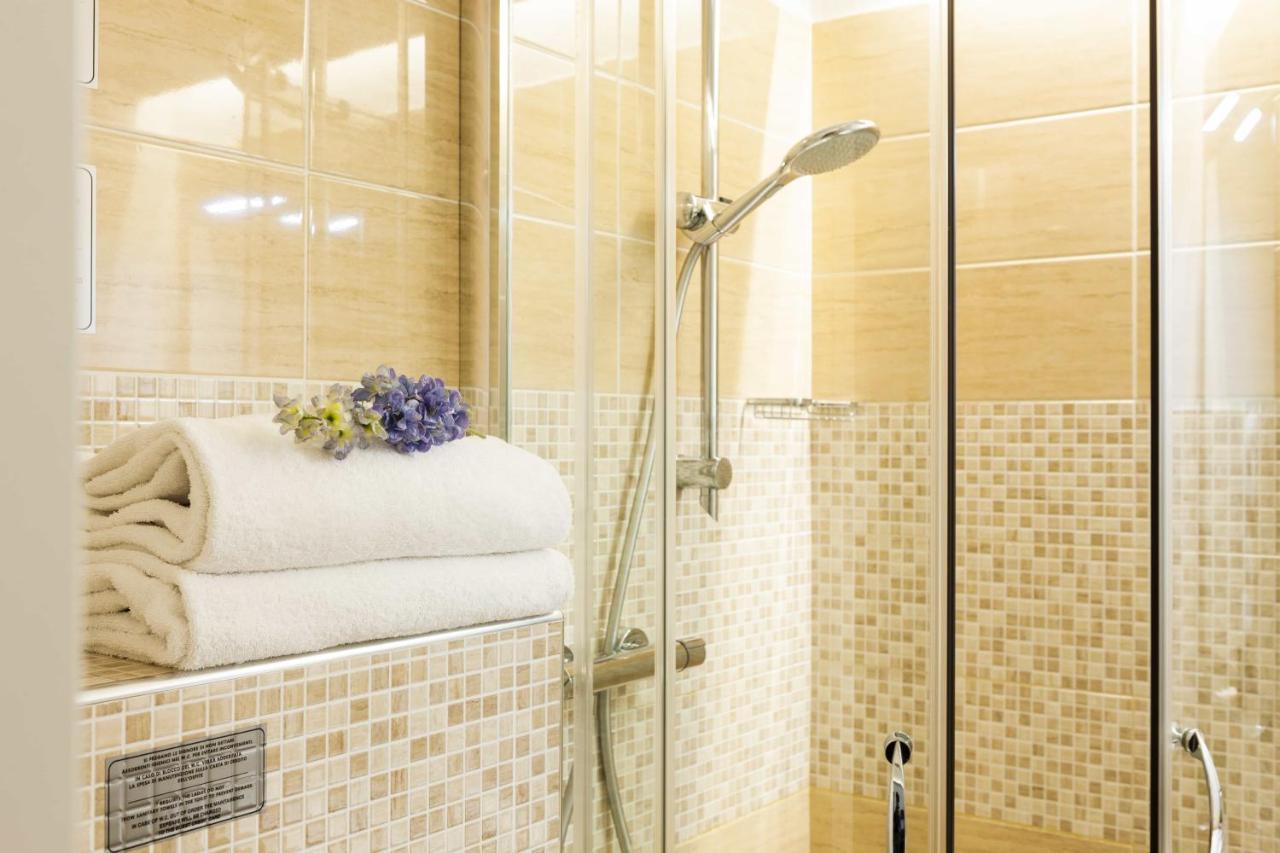 B&B Prestigia Rooms ฟลอเรนซ์ ภายนอก รูปภาพ